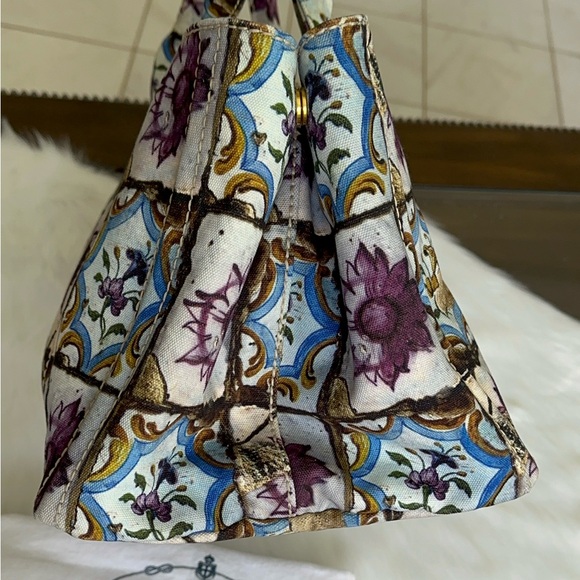 Canapa comes with dust bag - Picture 10 of 17